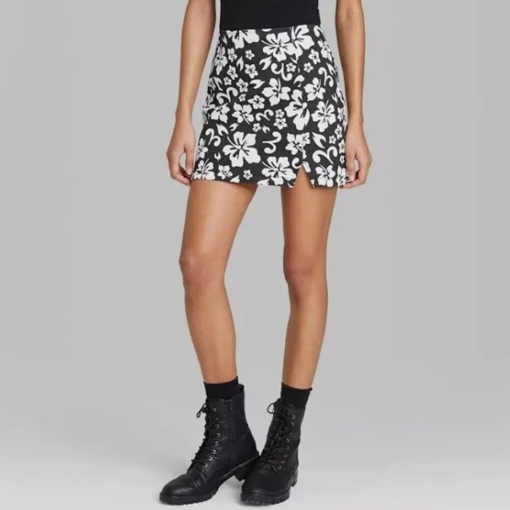 Wild Fable Black White Floral Mini Skirt, Size 16
